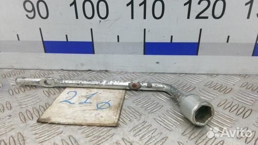 Ключ колесный KIA carnival 2 (YBN20VP01)