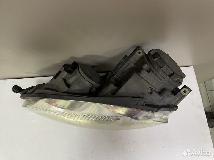 Фара левая галоген Фольксваген Гольф 5