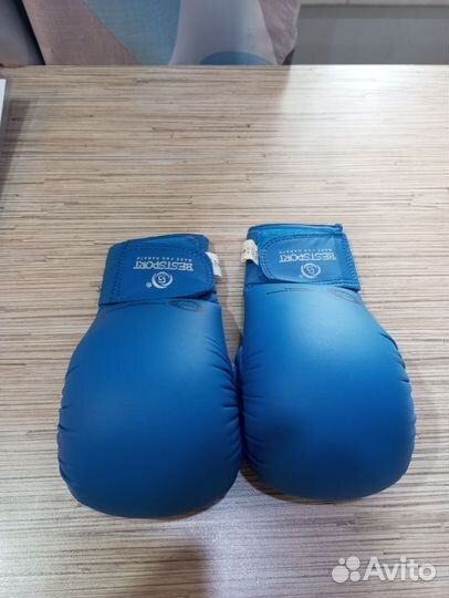Боксерские перчатки