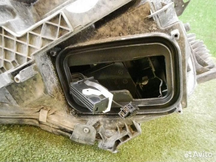 Фара правая Mercedes-Benz GLA-Class