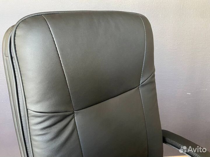 Компьютерное кресло. Гарантия 1 год