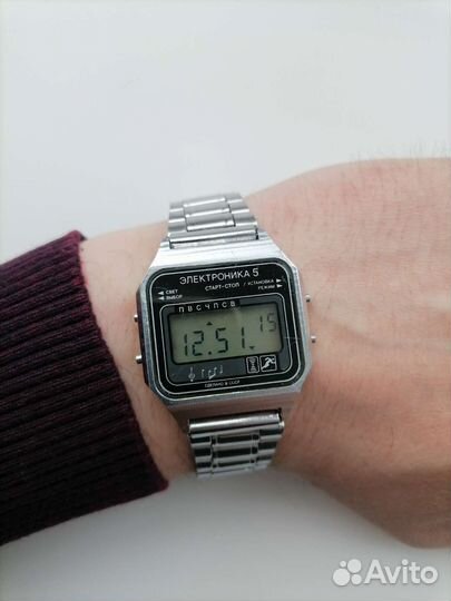 Электронные и кварцевые часы
