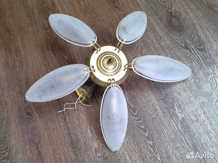 Светильник потолочный