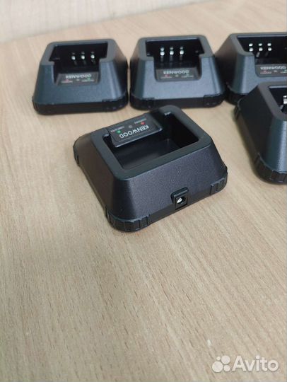 Зарядное устройство Kenwood TK-UVF8 и TK-F8 стакан