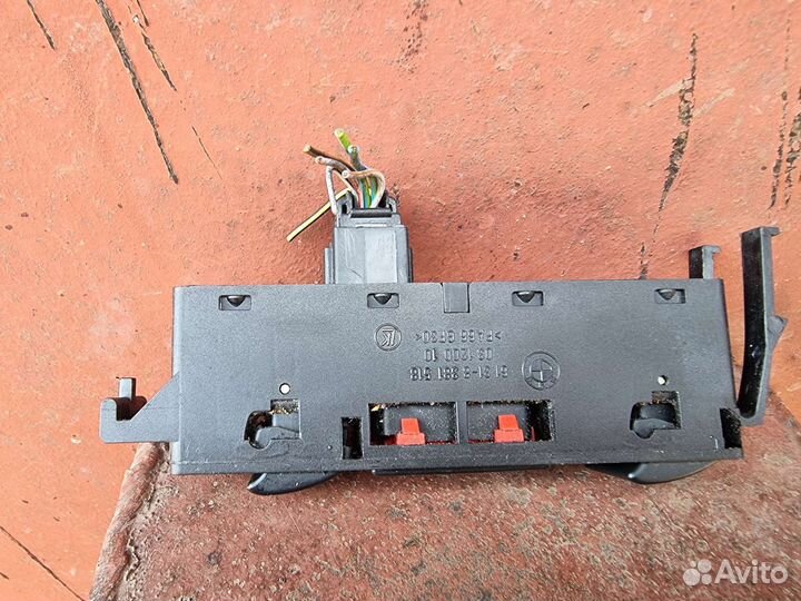 Кнопка стеклоподъемников BMW E46 седан универсал