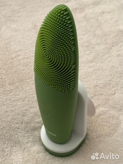 Японский массажер для лица EMI