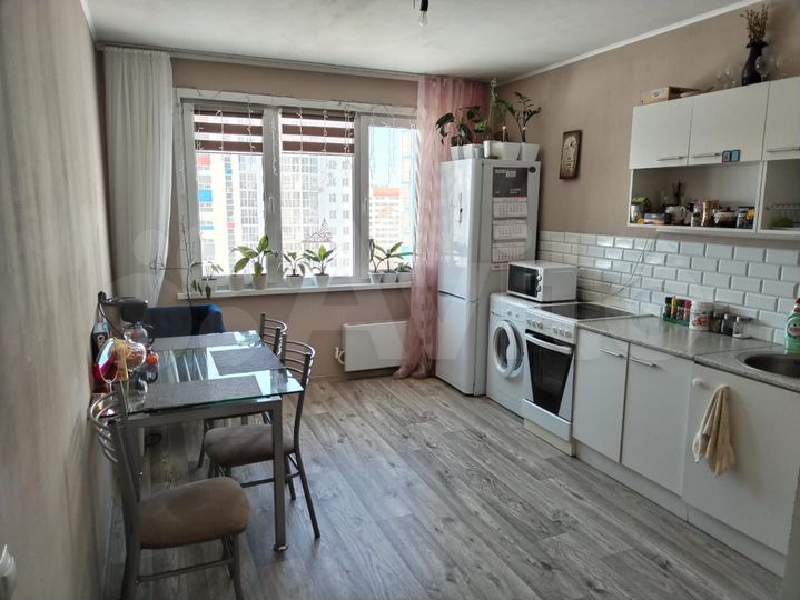 2-к. квартира, 52,4 м², 12/18 эт.