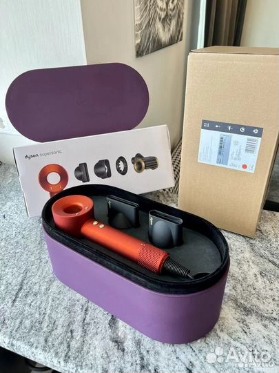 Фен Dyson + Кейс для хранения (Новый)