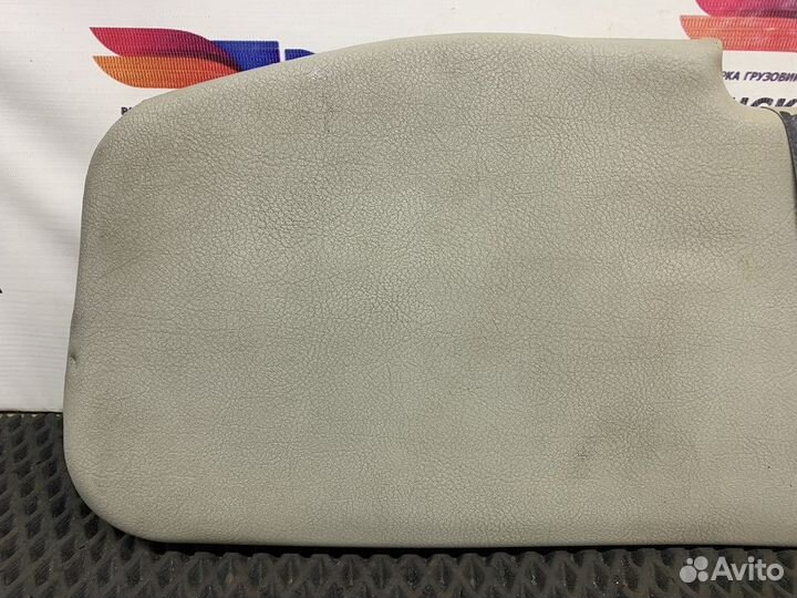 5010605515 Козырек солнцезащитный левый