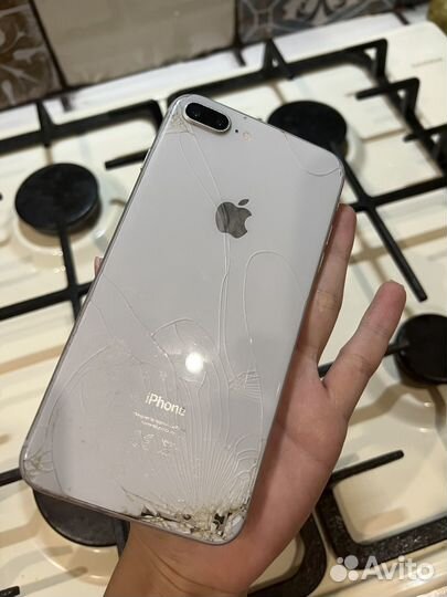 Телефон iPhone 8 plus