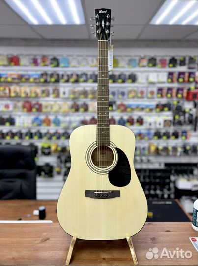 Гитара акустическая