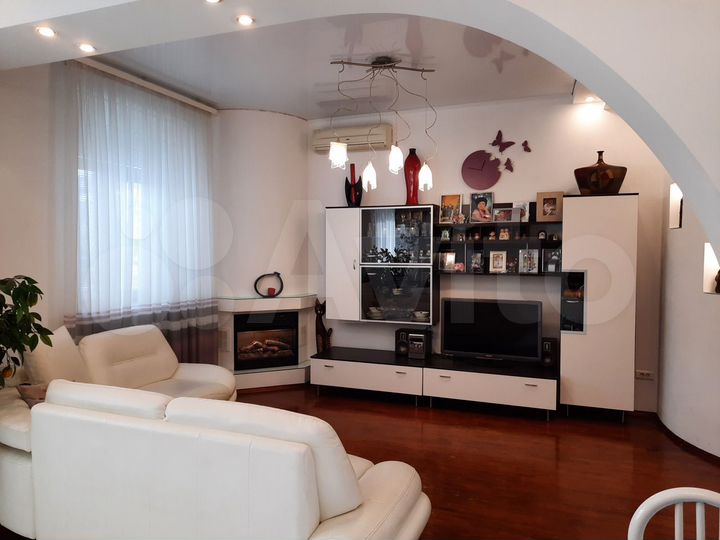 3-к. квартира, 96,3 м², 1/4 эт.