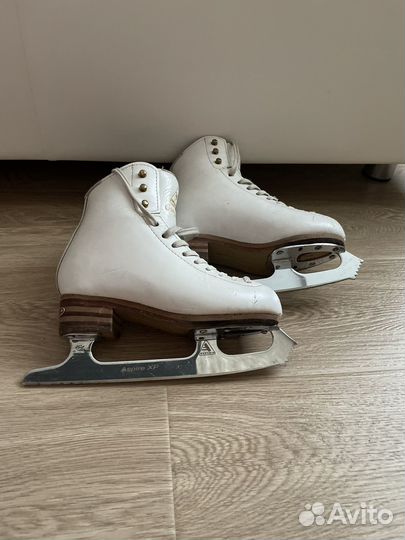 Коньки фигурные Jackson Competitor