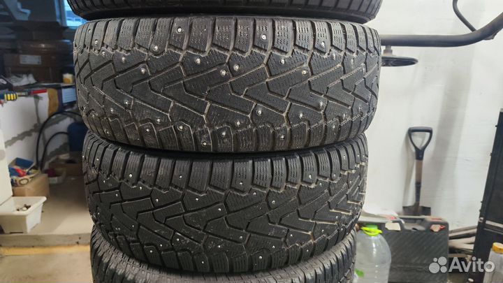 Pirelli Ice Zero 235/60 R18 107H