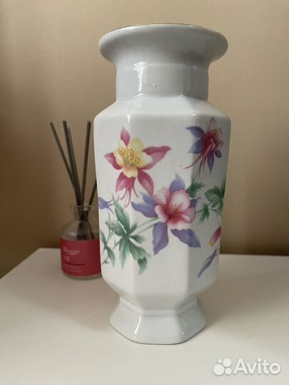 Ваза для цветов фарфор