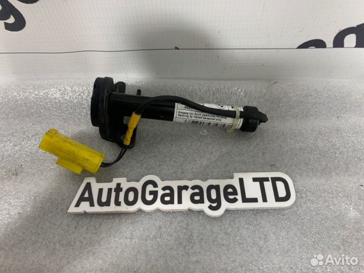 Пиропатрон капота правый Bmw 5-Series G30