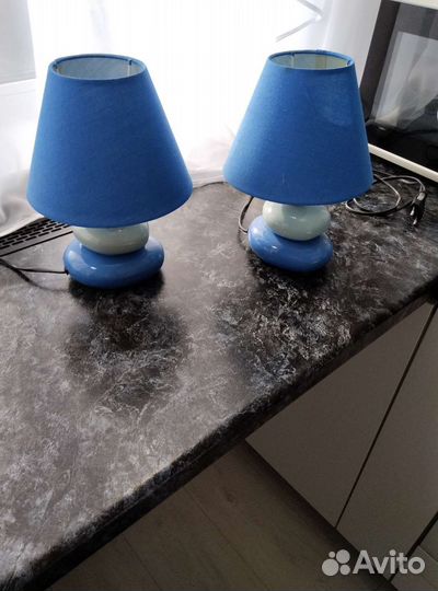 Лампа настольная