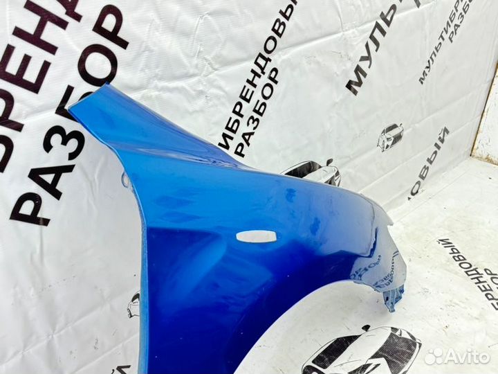 Крыло переднее правое Toyota Camry 40