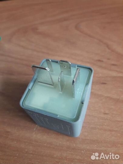 Реле топливного насоса VAG