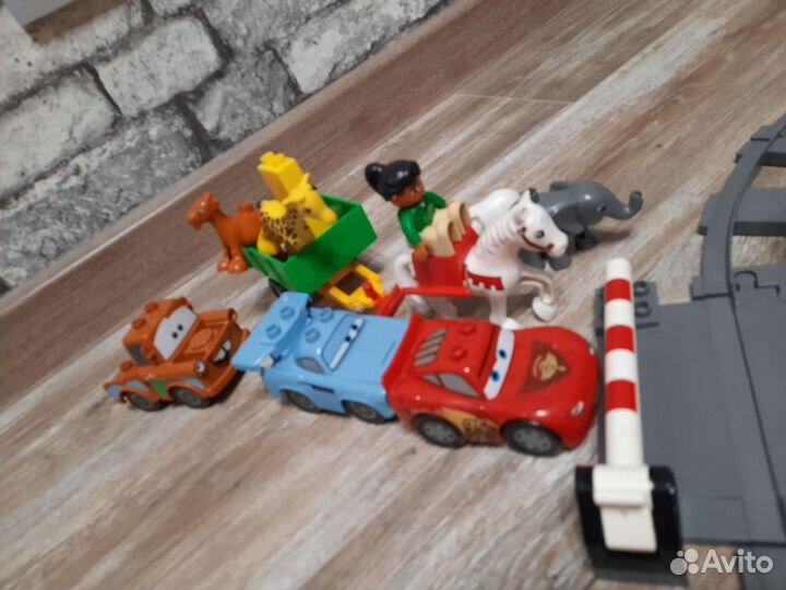 Lego duplo поезд