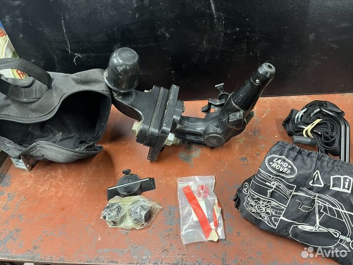 Фаркоп на Land Rover Range Rover Vogue