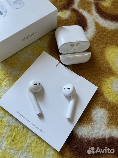 Apple AirPods