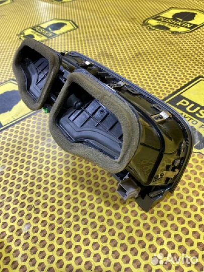 Дефлектор торпедпо/салона Volkswagen Polo