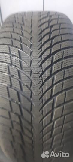 Nokian Tyres WR Snowproof P 245/40 R20 99W