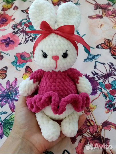 Вязаные игрушки ручной работы в наличии
