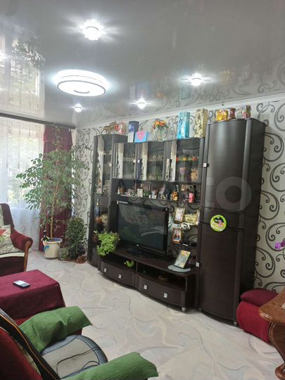 3-к. квартира, 67 м², 1/3 эт.