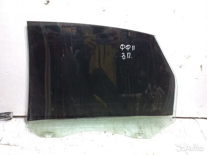 Заднее правое стекло Ford Focus 2 хэтчбек