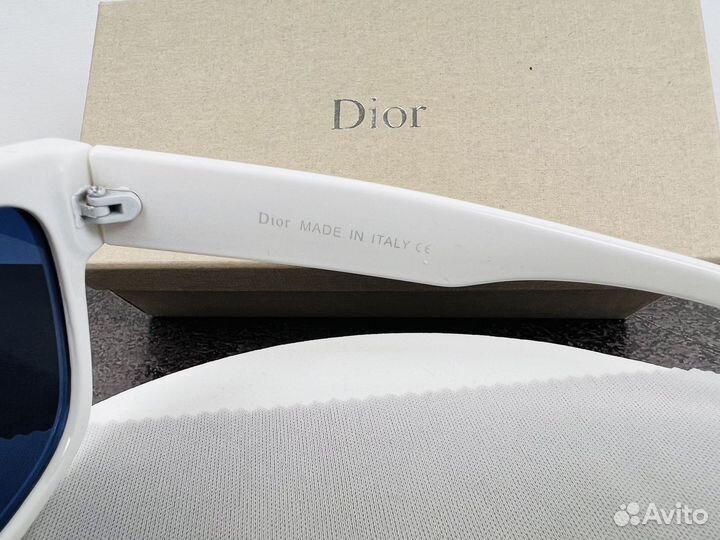 Солнцезащитные очки