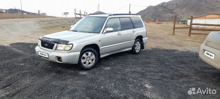 Subaru Forester 2.0 AT, 1999, 42 000 км