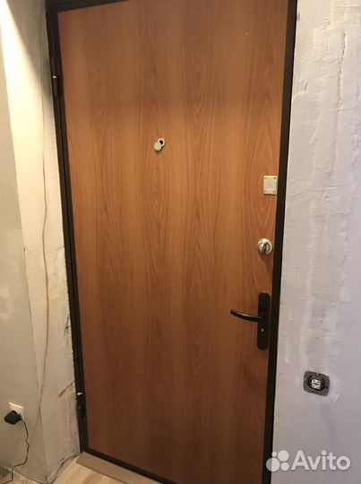 Дверь входная металлическая новая