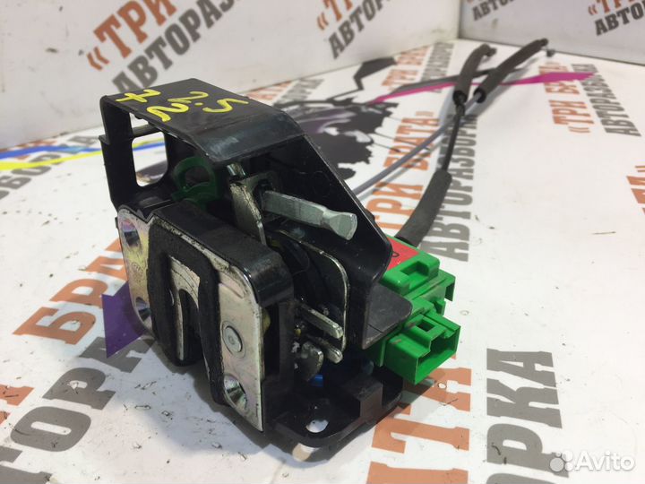 Хендай Солярис Замок передней двери Прав