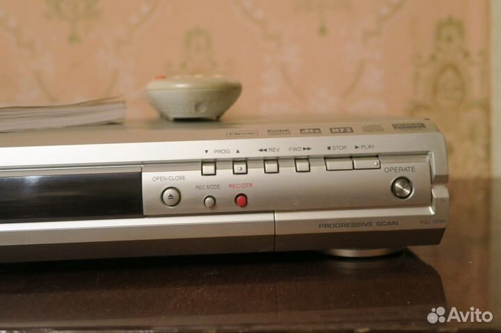 DVD рекодер Sharp DV-sr85ru