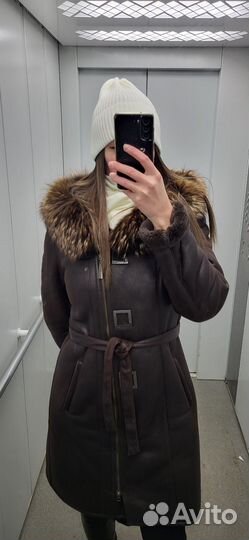 Дубленка натуральная женская с капюшоном