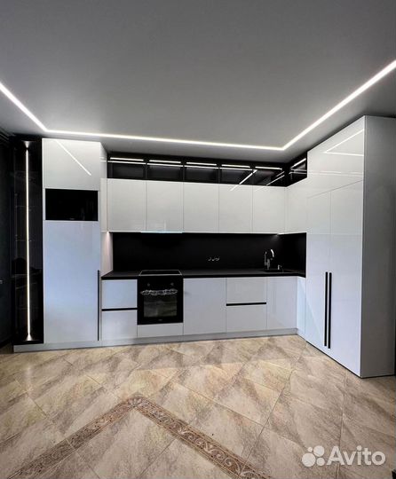 Кухня с искусственным камнем бюджетная