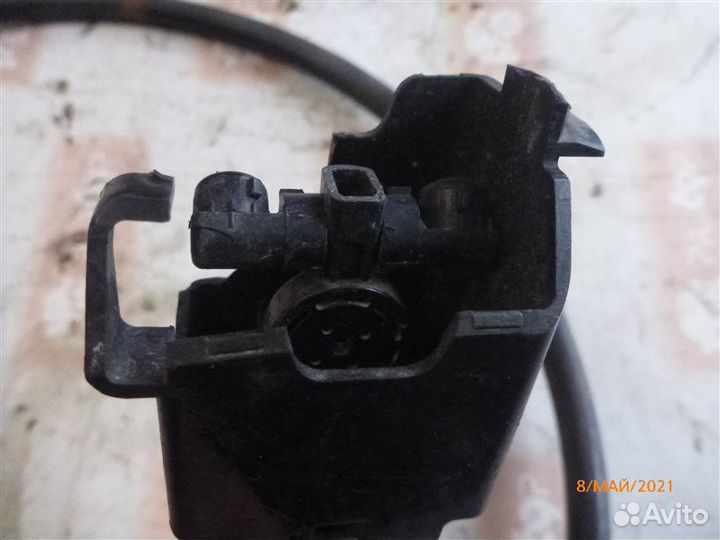 Форсунка омывателя Lexus Is250