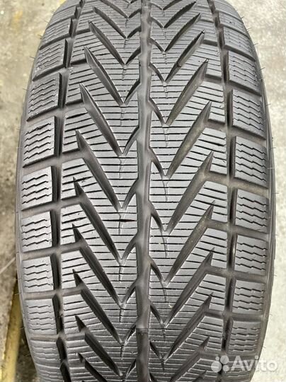 Vredestein Wintrac 4 Xtreme 245/40 R20 99W