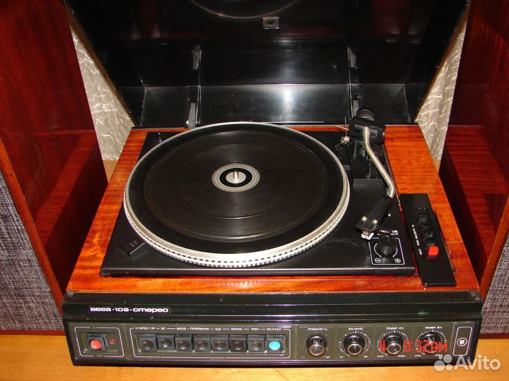 Проигрыватель винила Вега-108-стерео