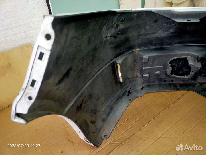 Бампер Nissan Wingroad, передний Y11 с решеткой