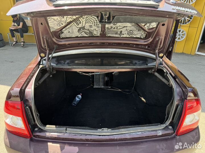 Передние сиденья