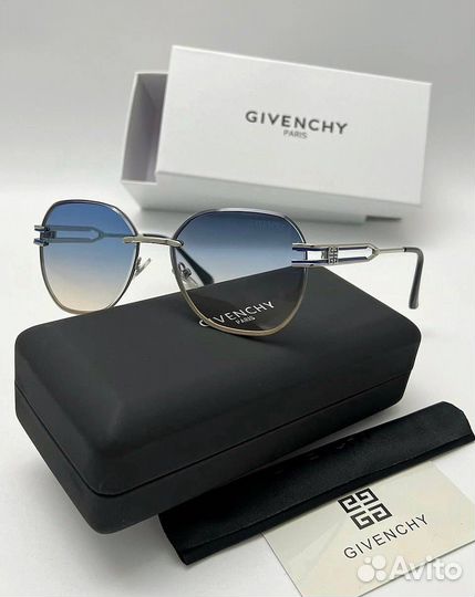 Солнцезащитные очки givenchy