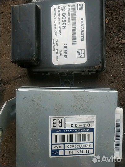 Блок предохранителей opel antara 3,2 автомат