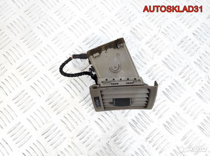 Дефлектор воздушный правый Audi A4 B6 8E0820902F