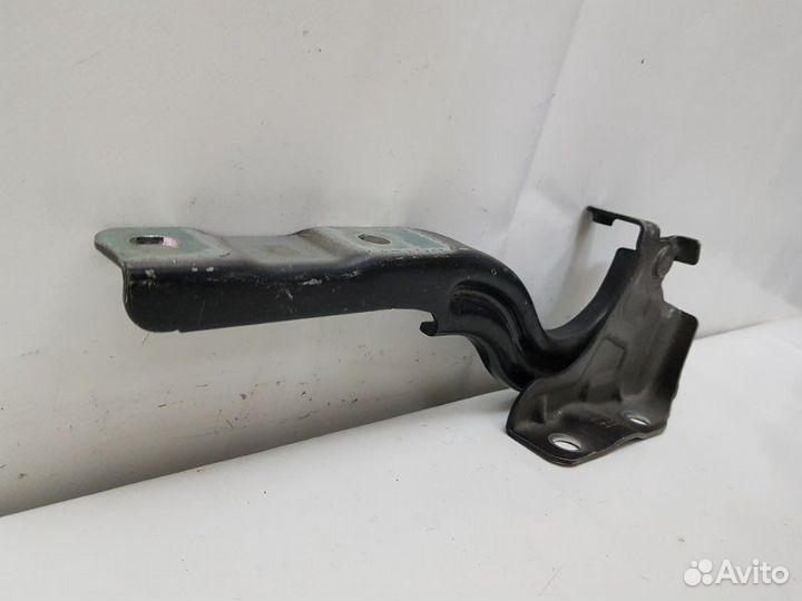 Петля капота Kia Rio 4 x-line