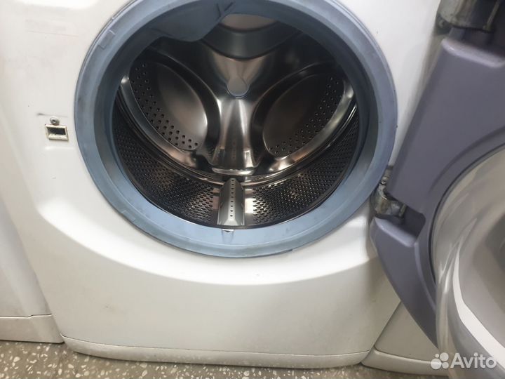 Стиральная машина Hotpoint Ariston 5кг