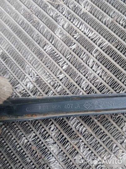 Поводок дворников левый Audi A6 C5 1997