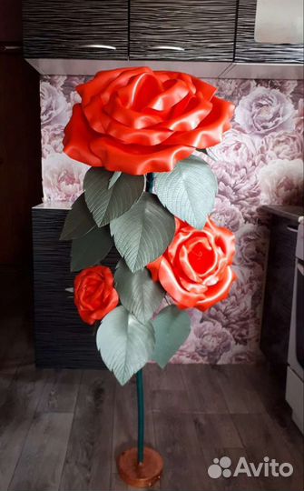 Интерьерная роза